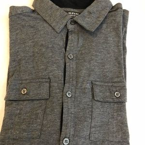 NWOT ALFANI POLO-SHIRT IN SIZE SMALL.